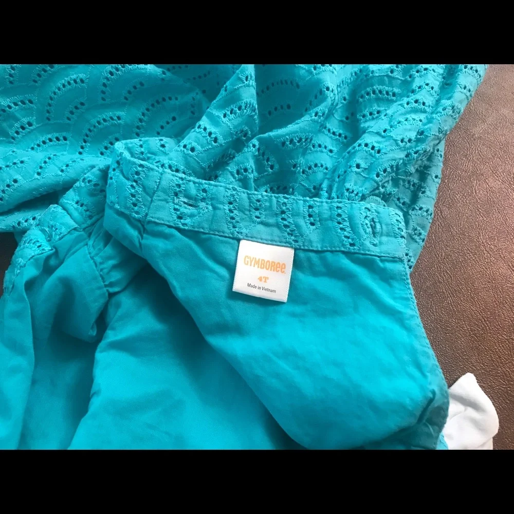 🌺🌺GYMBOREE Girl’s Fully Lined EyeletDress, size 4T